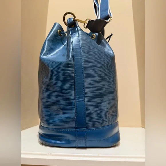 Louis Vuitton Epi Blue Bucket Bag GM - Please Read For Condition - Picture 10 of 16